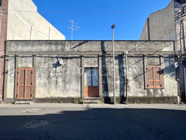casa indipendente in vendita a Tremestieri Etneo