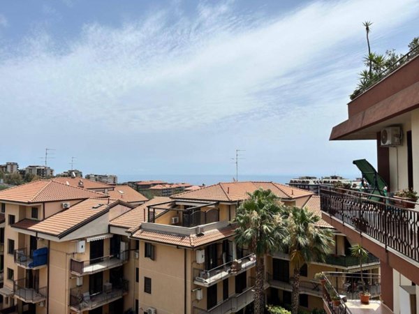 appartamento in vendita a Tremestieri Etneo
