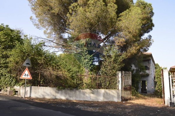 casa indipendente in vendita a Tremestieri Etneo