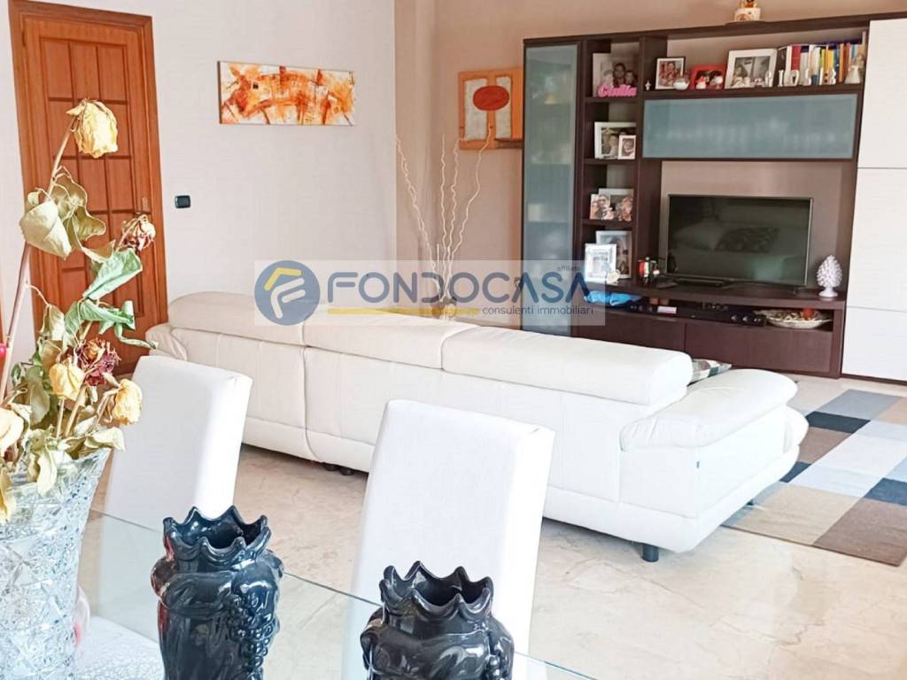 appartamento in vendita a Tremestieri Etneo