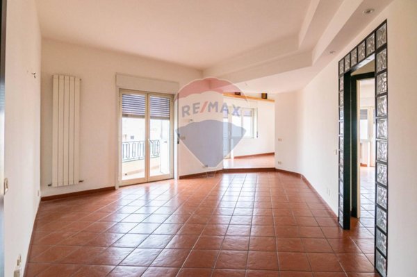 appartamento in vendita a Tremestieri Etneo