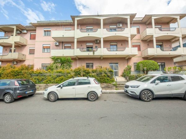 appartamento in vendita a Tremestieri Etneo