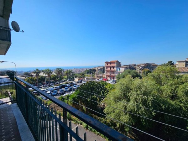 intera palazzina in vendita a Tremestieri Etneo in zona Canalicchio