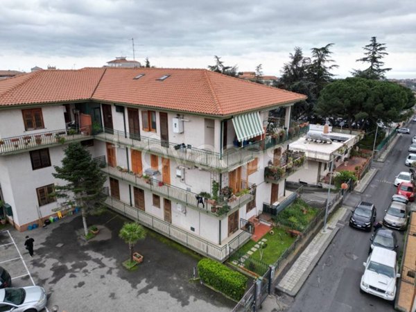 appartamento in vendita a Tremestieri Etneo
