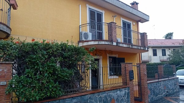 casa indipendente in vendita a Tremestieri Etneo