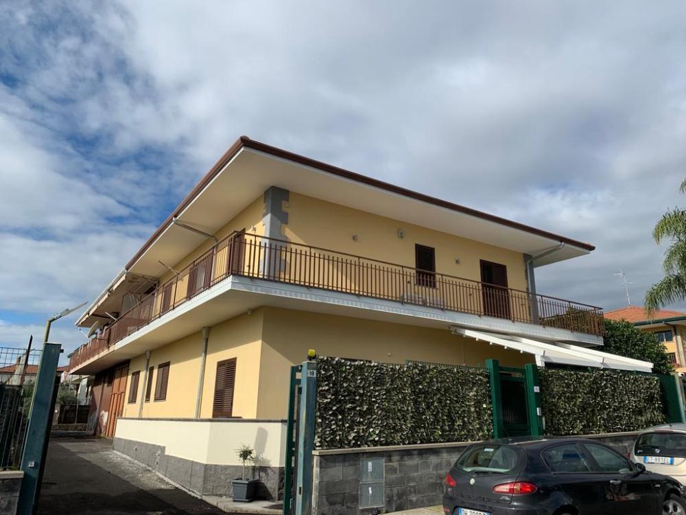 appartamento in vendita a Tremestieri Etneo