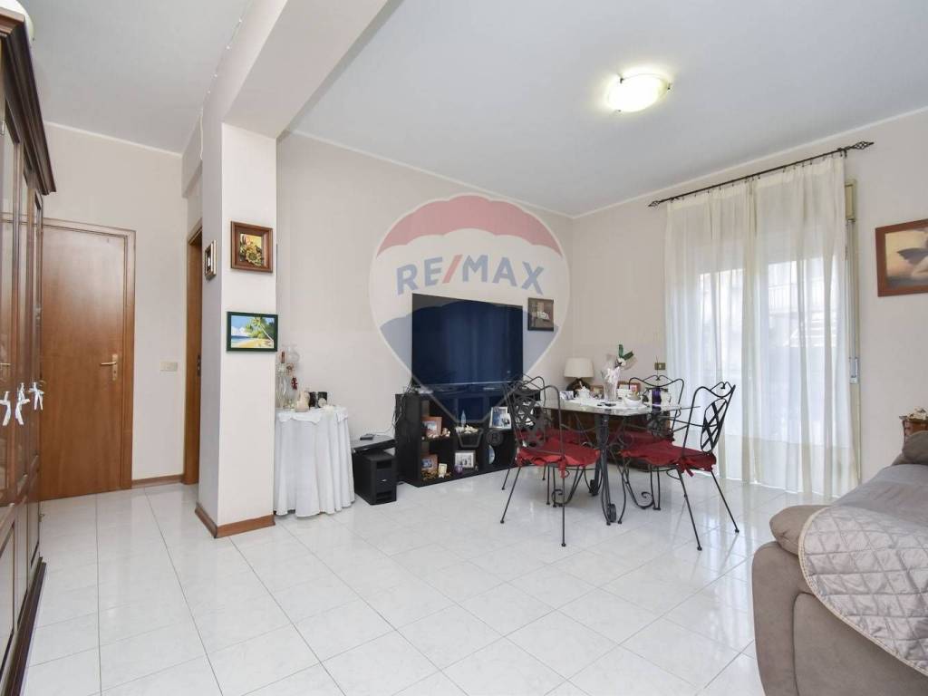 appartamento in vendita a Tremestieri Etneo