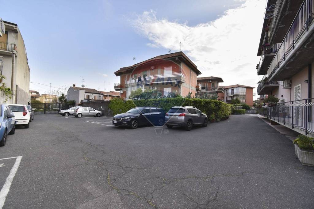 appartamento in vendita a Tremestieri Etneo