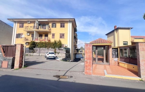 appartamento in vendita a Tremestieri Etneo