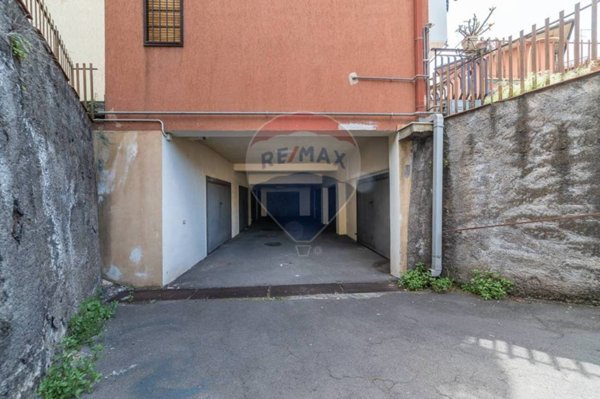 negozio in vendita a Tremestieri Etneo