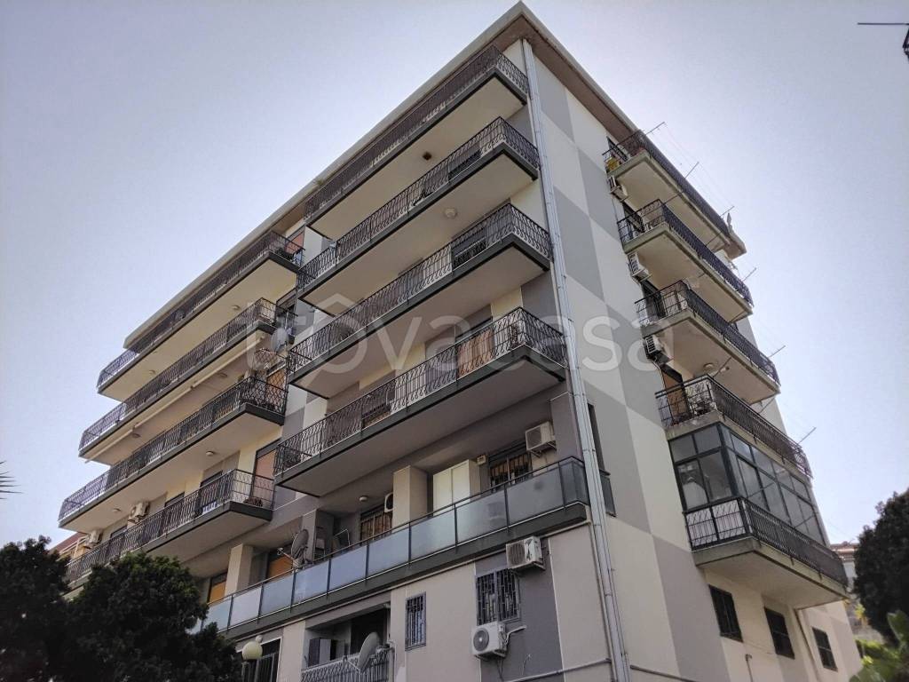 appartamento in vendita a Tremestieri Etneo