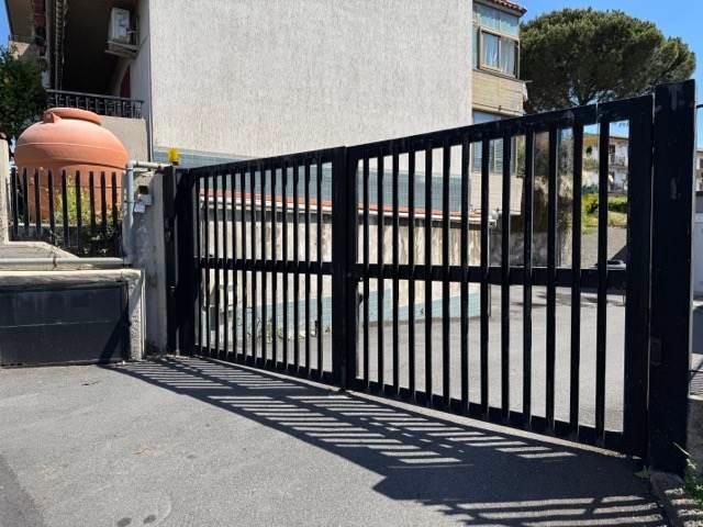 locale di sgombero in vendita a Tremestieri Etneo