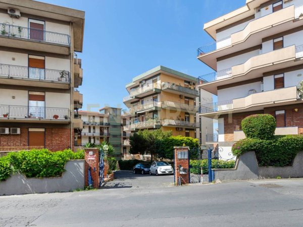appartamento in vendita a Tremestieri Etneo