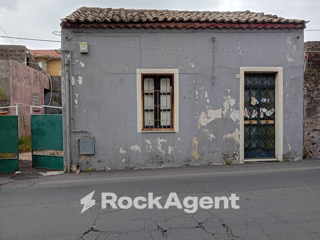casa indipendente in vendita a Tremestieri Etneo