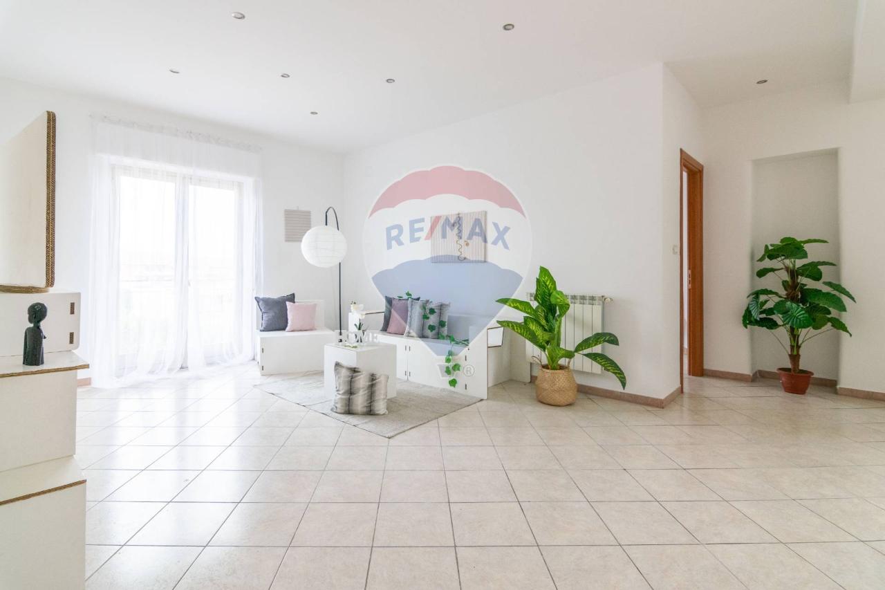 appartamento in vendita a Tremestieri Etneo