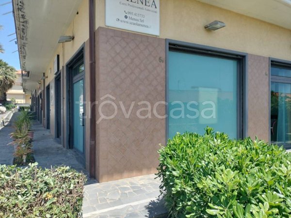 negozio in vendita a Tremestieri Etneo