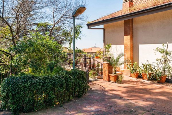 casa indipendente in vendita a Tremestieri Etneo