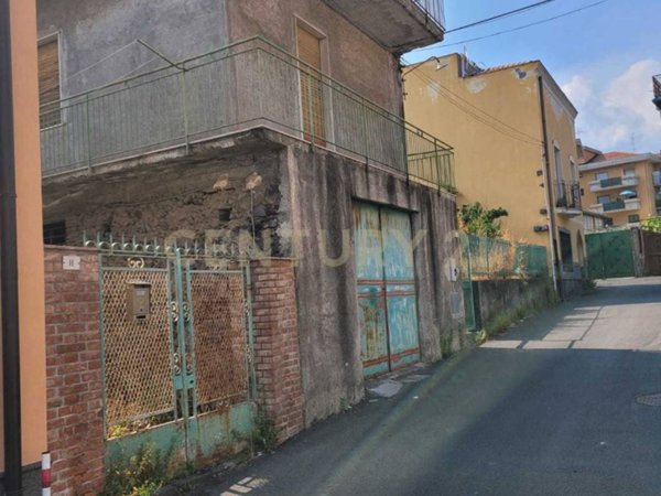casa indipendente in vendita a Tremestieri Etneo