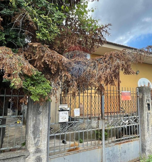 casa indipendente in vendita a Tremestieri Etneo