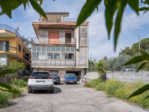 casa indipendente in vendita a Tremestieri Etneo