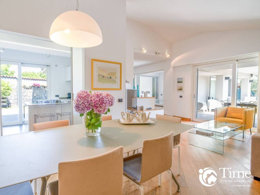 casa indipendente in vendita a Tremestieri Etneo
