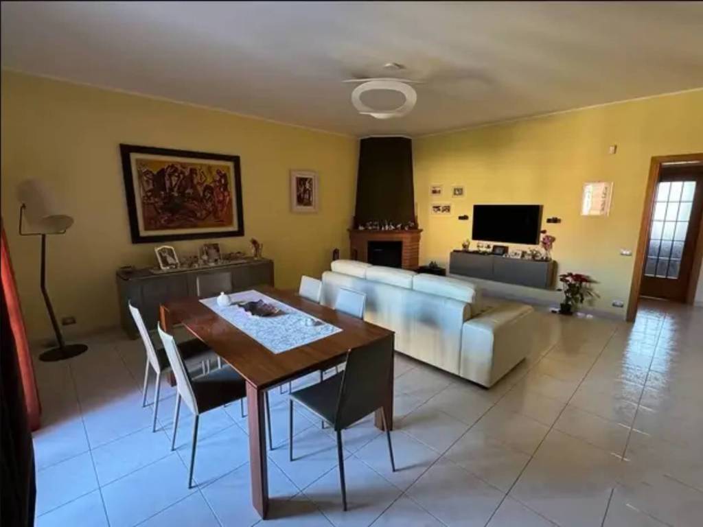 appartamento in vendita a Tremestieri Etneo