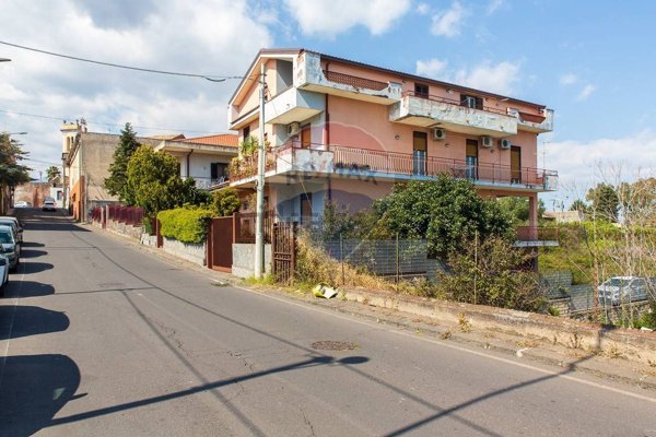 appartamento in vendita a Tremestieri Etneo