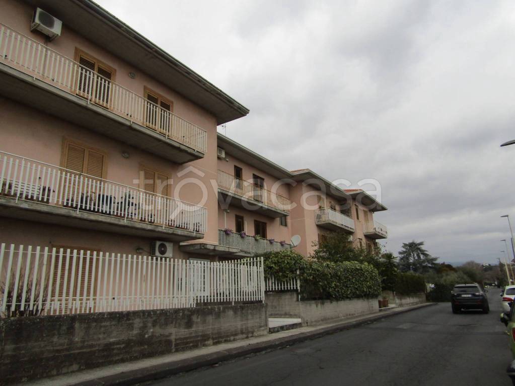 appartamento in vendita a Tremestieri Etneo