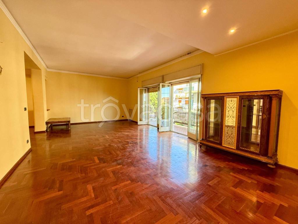 appartamento in vendita a Tremestieri Etneo