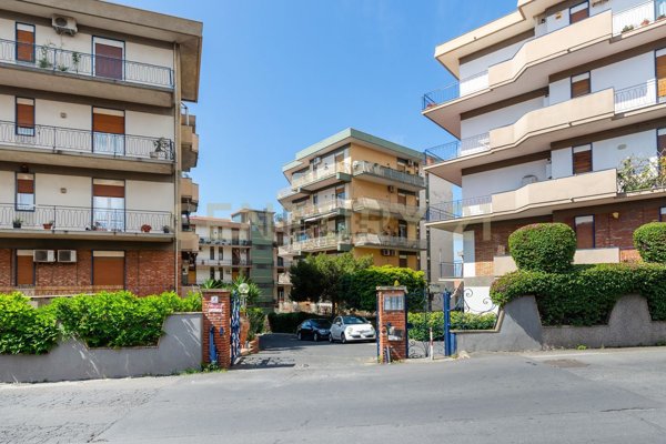 appartamento in vendita a Tremestieri Etneo