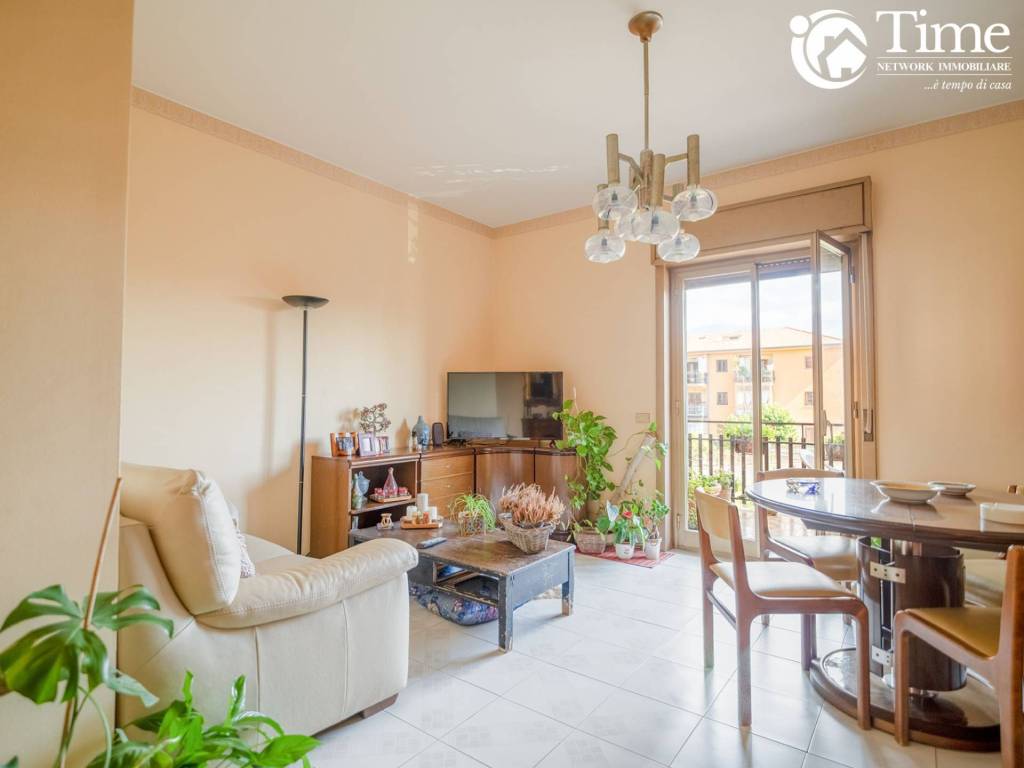 appartamento in vendita a Tremestieri Etneo