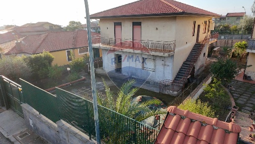 casa indipendente in vendita a Tremestieri Etneo