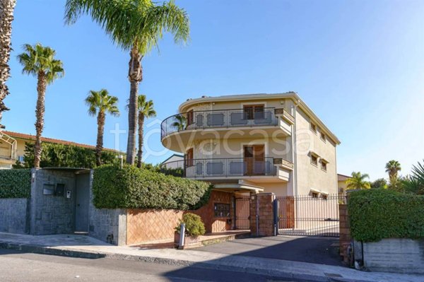 appartamento in vendita a Tremestieri Etneo