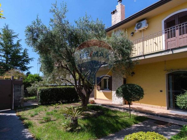 casa indipendente in vendita a Tremestieri Etneo