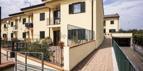 casa indipendente in vendita a Tremestieri Etneo