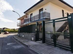 appartamento in vendita a Tremestieri Etneo