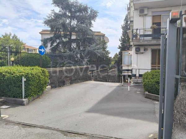 locale di sgombero in vendita a Tremestieri Etneo