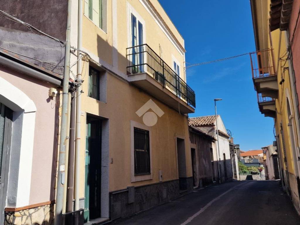 casa indipendente in vendita a Tremestieri Etneo