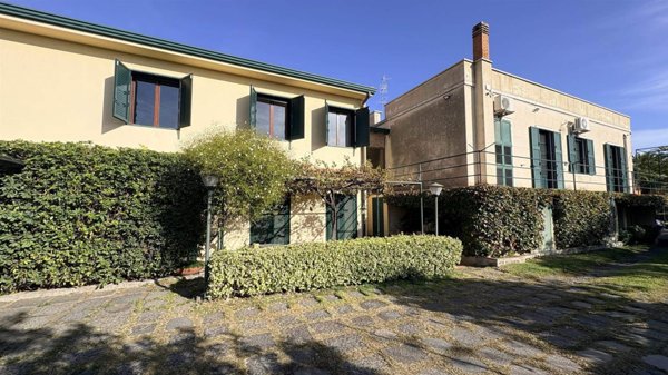 casa indipendente in vendita a Tremestieri Etneo