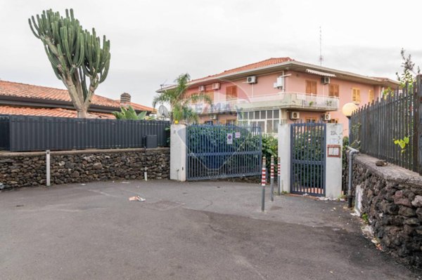 appartamento in vendita a Tremestieri Etneo