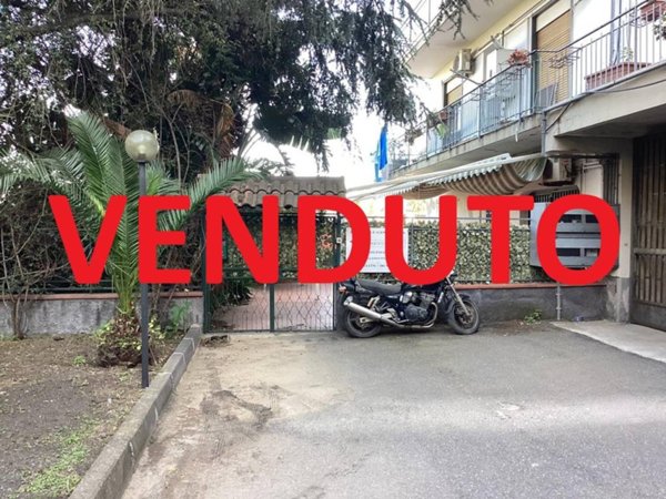 negozio in vendita a Tremestieri Etneo in zona Canalicchio