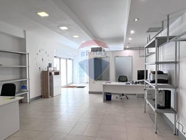 ufficio in vendita a Tremestieri Etneo