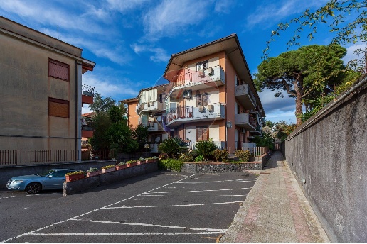 appartamento in vendita a Tremestieri Etneo
