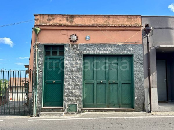 casa indipendente in vendita a Tremestieri Etneo