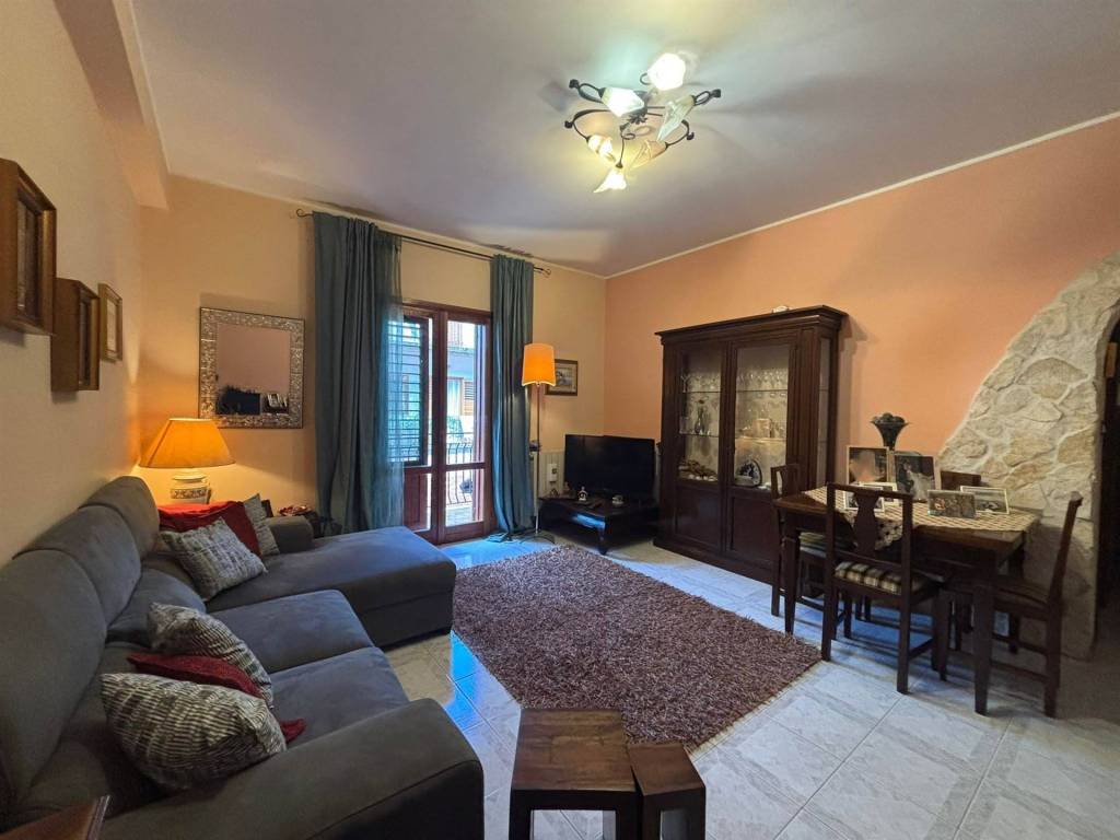 appartamento in vendita a Tremestieri Etneo