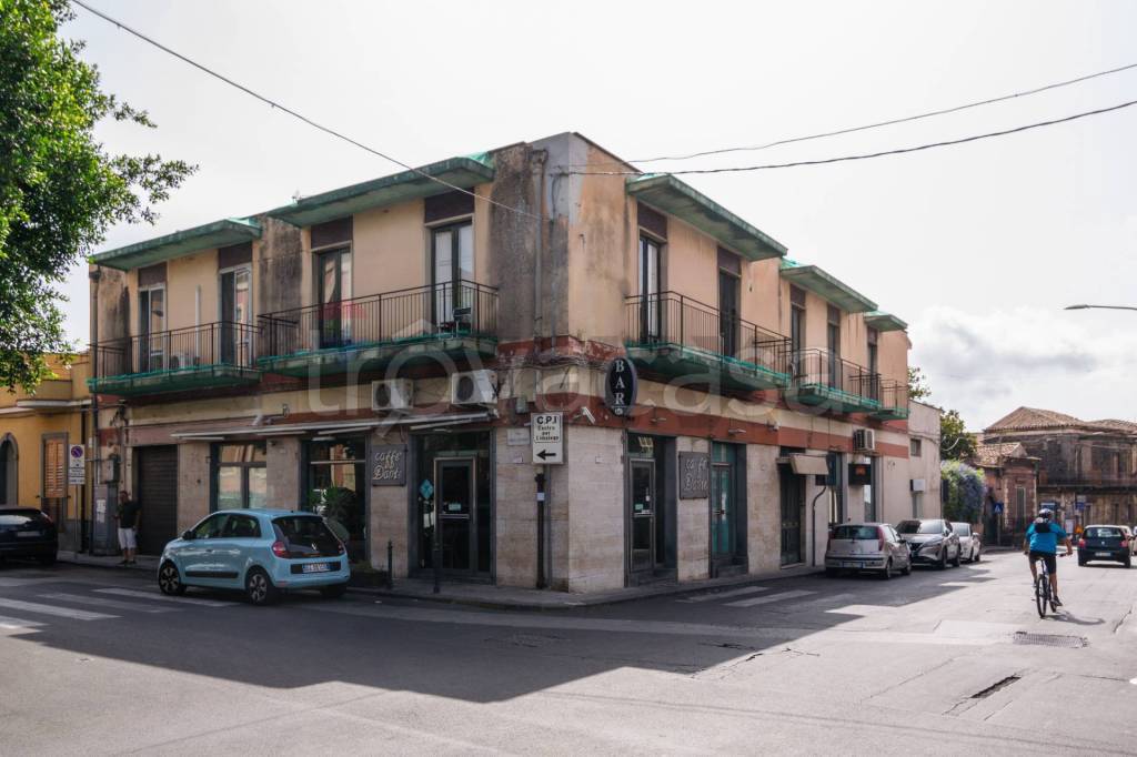 appartamento in vendita a Tremestieri Etneo