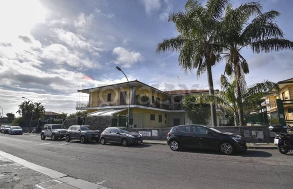 appartamento in vendita a Tremestieri Etneo