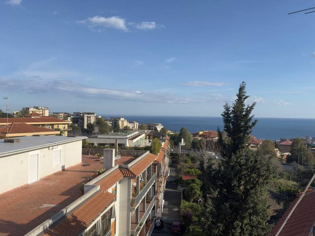 appartamento in vendita a Tremestieri Etneo in zona Canalicchio