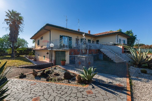 casa indipendente in vendita a Tremestieri Etneo