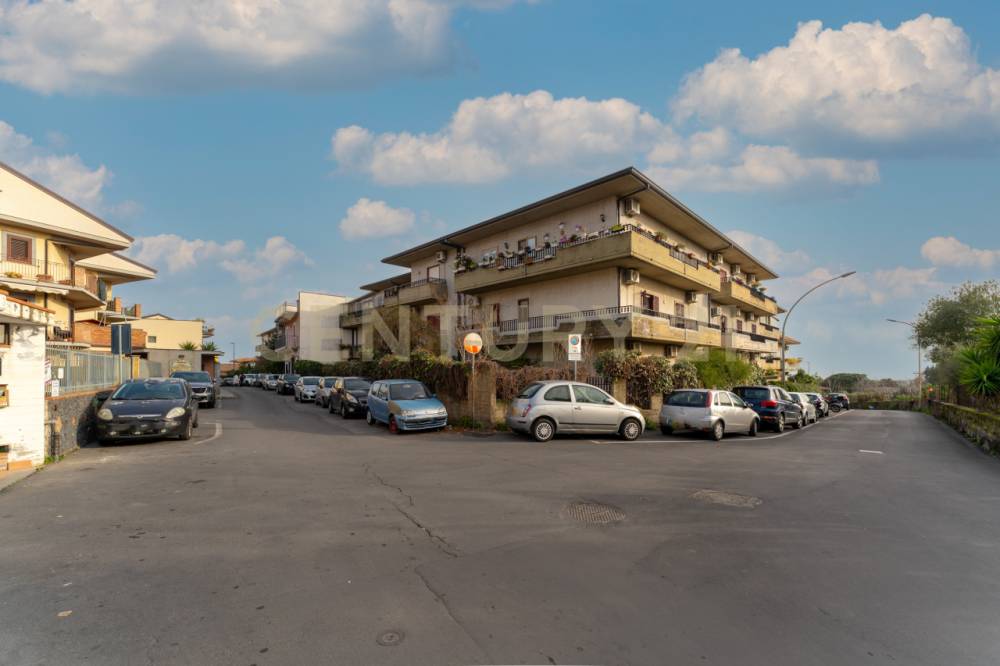 appartamento in vendita a Tremestieri Etneo